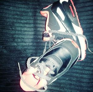 WORN TWICE! 8c Toddler